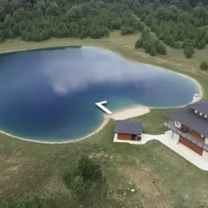 دریاچه مصنوعی